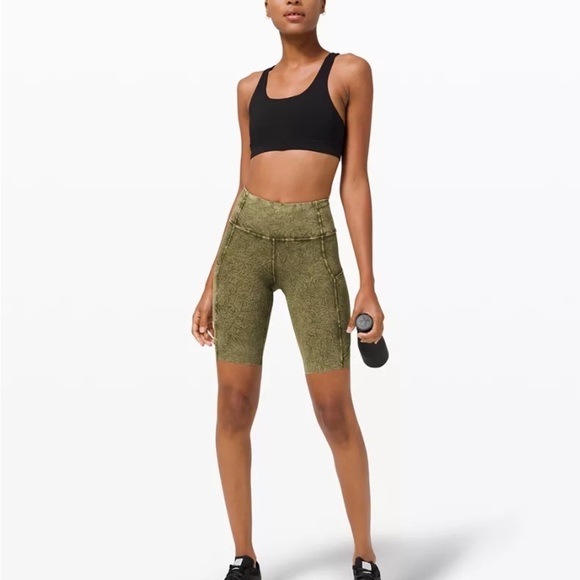 Lululemon Fast and Free High Rise Short 10” Size 4 Olive Green NEVER WORN - Picture 2 of 14